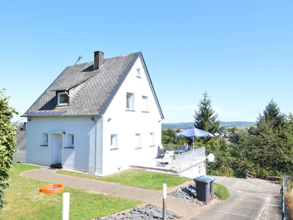 Peaceful Holiday Home In Rascheid Near Forest Geisfeld  Exterior photo